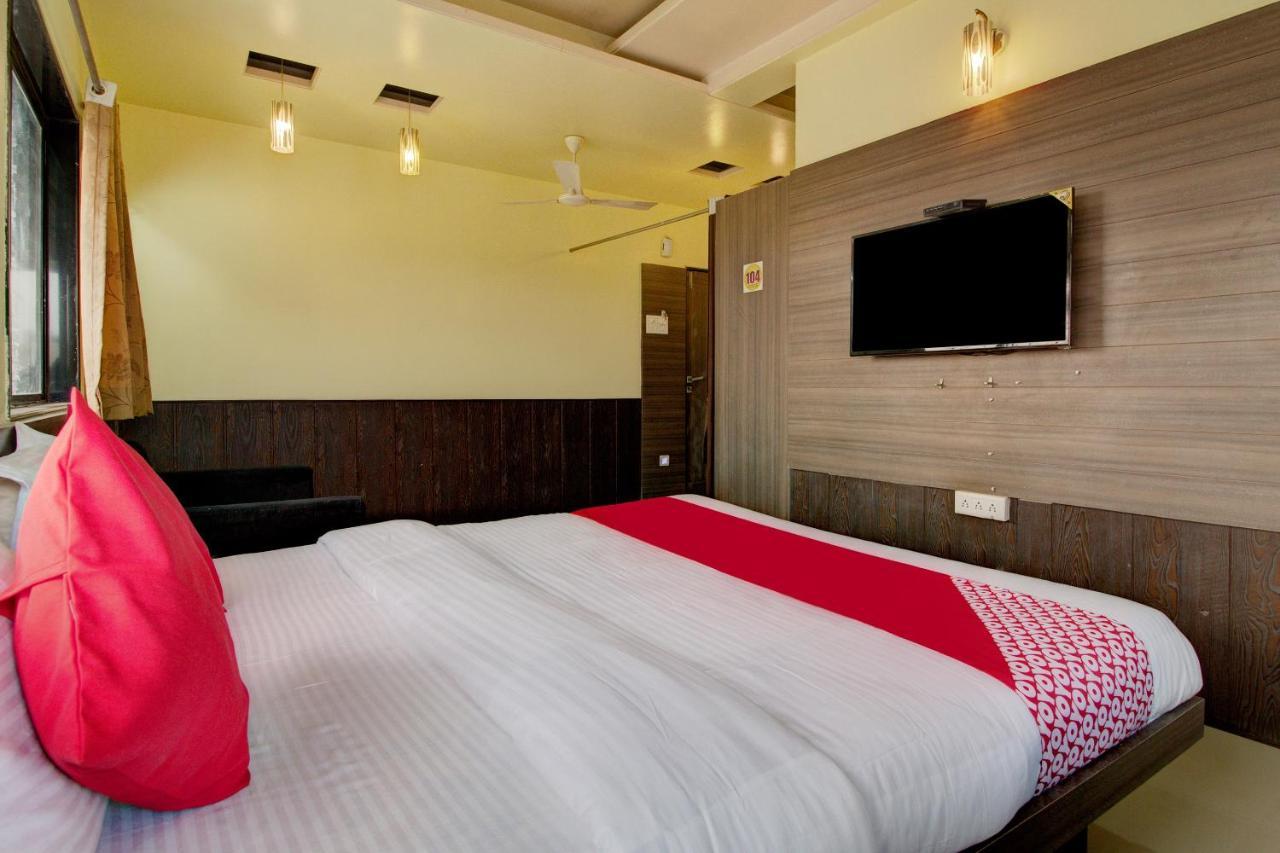 Oyo Slp013 Savan And Sapna Lodging Hotel Solāpur Exterior foto